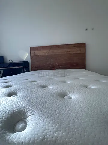 The Mattress Store Englander -King Size Mattress 150cm x 200cm