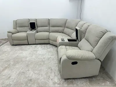 Perfect condition pan emirates recliner sofa
