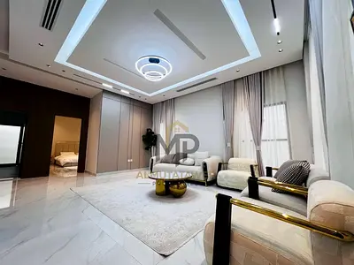 Direct from the owner, including fees and furnishings - Freehold - Super Deluxe Finishing