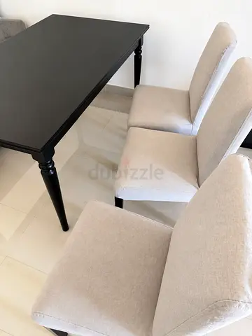 IKEA EXTENDABLE DINING TABLE