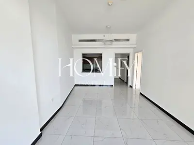 Big Facade | Multiple Cheques | Spacious