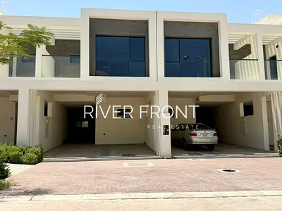 Ready to Move | Family Friendly | Huge Layout