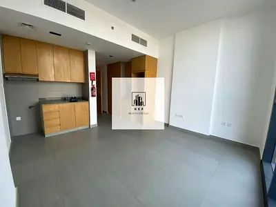 Specious luxury studio for rent