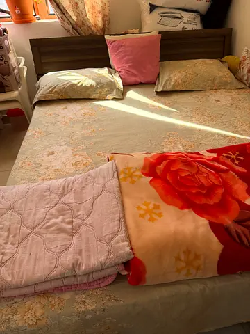 King size beds with mattress