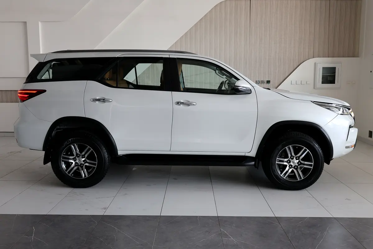 Toyota Fortuner 2023