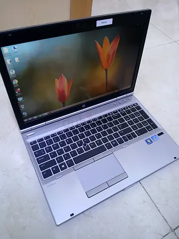with 1gb graphic amd  15.6 inch..hp 8570p core i5 3rd generation perfect condition