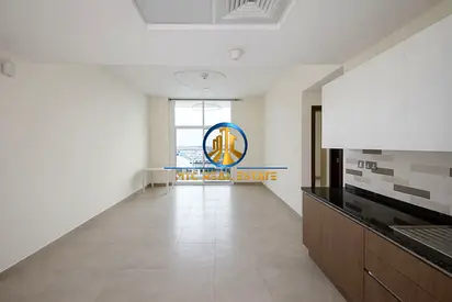2BHK SEMI FURNISHED | VACANT | CHILLER FREE | GREAT LAYOUT