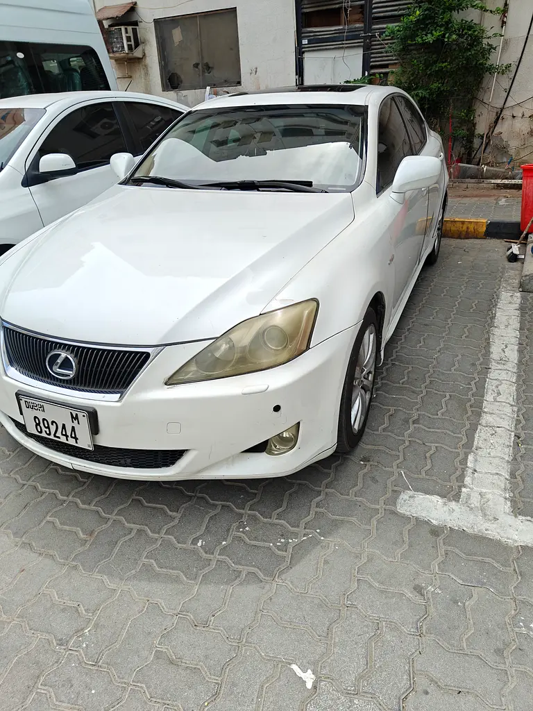 Lexus IS-Series 2007 — photo 1 of 11