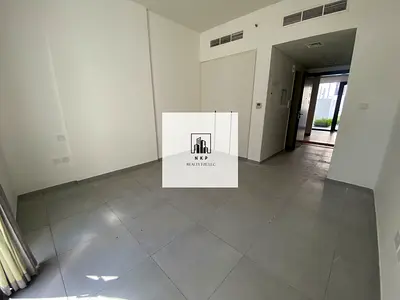 Specious luxury apartment for rent