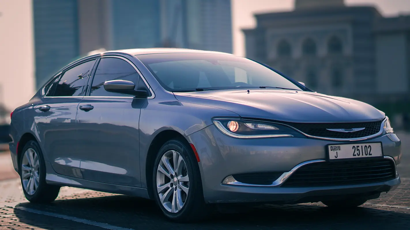 Chrysler 200 2016 — photo 1 of 10