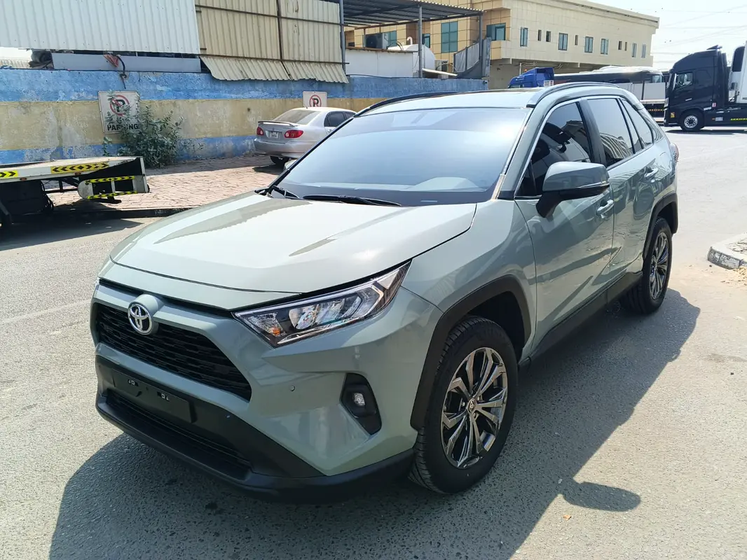 Toyota Rav 4 2024 — photo 1 of 15