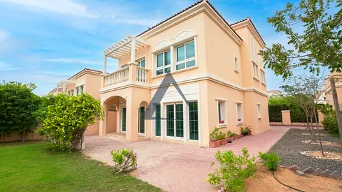 Spacious 2 BHK | Private Garden | Ready To Move