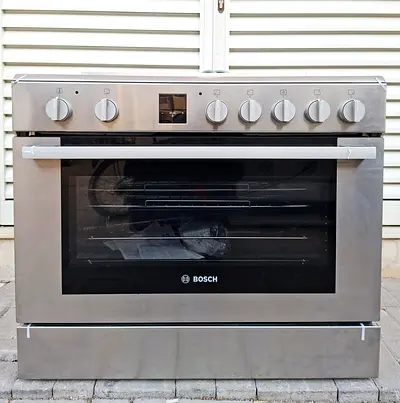 Electric Cooker,  BOSCH,  with 5 Hobs, neatclean,  slightly used,  perfect working