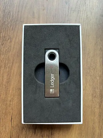 Ledger Nano S cryptocurrency hardware wallet - used, original box