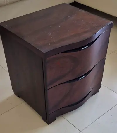 Dark Wood 3-Drawer Nightstand / Bedside Cabinet