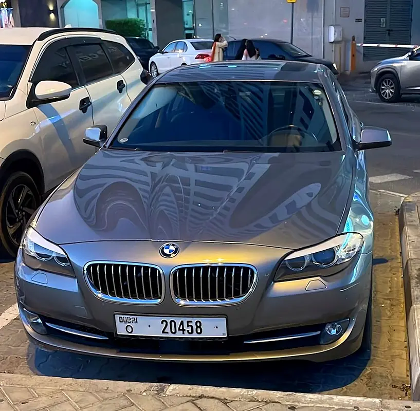 BMW 5-Series 2011 — photo 1 of 2