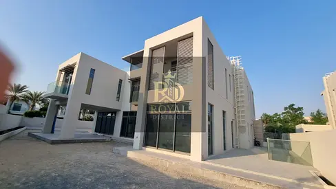 Exceptional Living in Al Lilac Al Zahia | 5-Bedroom Corner Villa | Elegant Design | Generous Spaces