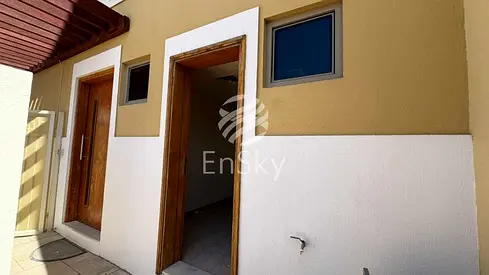 BEST DEAL/CORNER /NEAR EXIT
