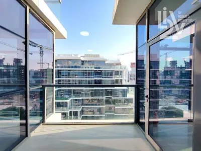 High Floor | Golf and Pool View | With Maids Room