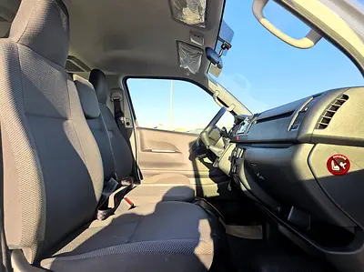 2026 Toyota HIACE 照片 15