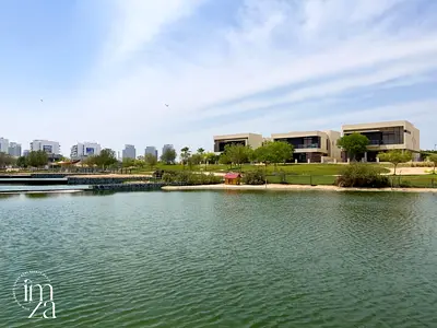 FAMILY FRIENDLY / COMMUNITY LIVING / BIG LAYOUT