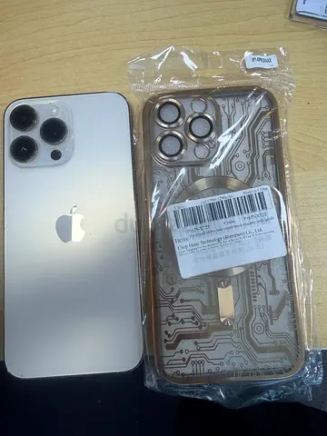 iPhone Pro Max 256GB Gold + Free Case