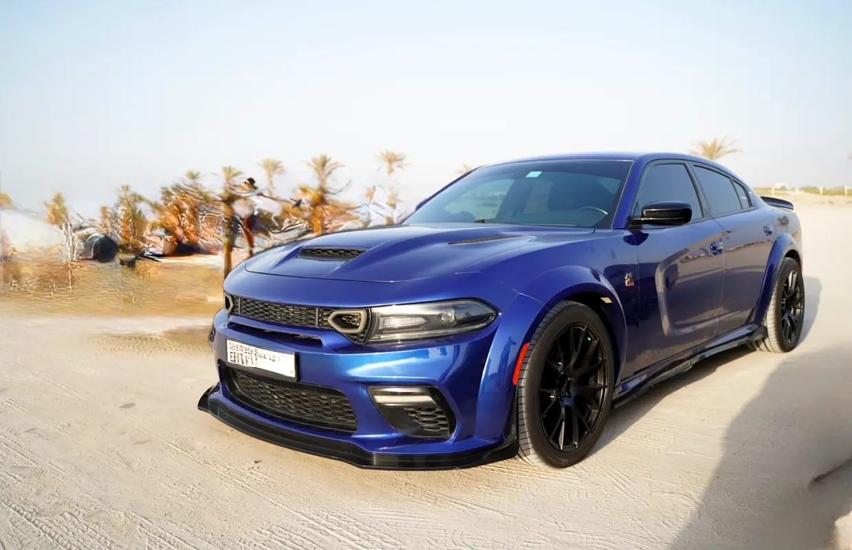 Dodge Charger 2020 — photo 1 of 7