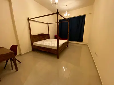 The Best King Size Wooden Bed Frame with Ceiling Mount with mattress.