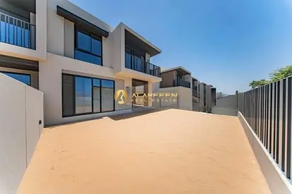 4BR | Modern Family Villa | Single Row