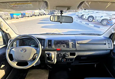2026 Toyota HIACE 照片 9