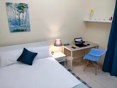 Bright Furnished Room with Private Entrance. Discounted Rate, Expat Villa, Umm Suqeim 1, Jumeirah