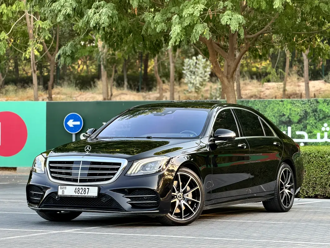 Mercedes-Benz S-Class 2019 — photo 1 of 12