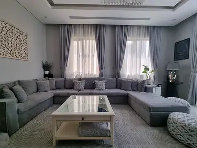 Sofa,8 seats, U shape , perfect condition