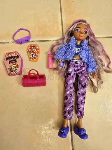 Monster high doll-style fashion doll with accessories - used