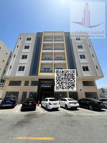 Two-bedroom apartment with a living room, three bathrooms, two master bedrooms, large kitchen, high
