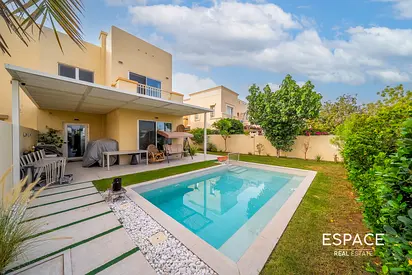 Lake View | Upgraded | Private Pool