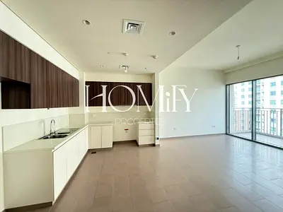Bright Living | Spacious | High Floor