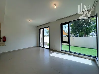 Calm Family-Ready Townhouse | Green Surroundings