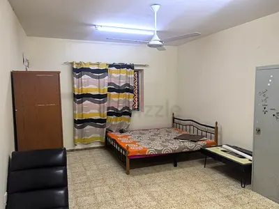 Room for rent in sharjah  Abushakara