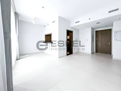 Large Layout | Middle Floor | City Views