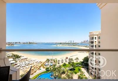 Top Floor I Full Sea + Burj Views I Beach Access