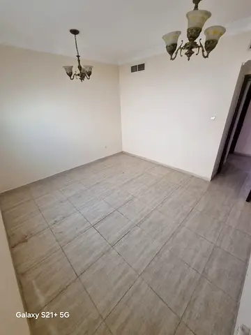 For Annual Rent in Muwaileh New – Sharjah A stylish one-bedroom apartment with a practical design and excellent space. Features: 1 Bedroom and Separa