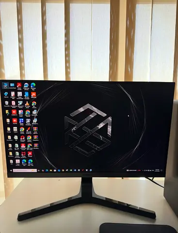 HP Desktop i3 with monitor