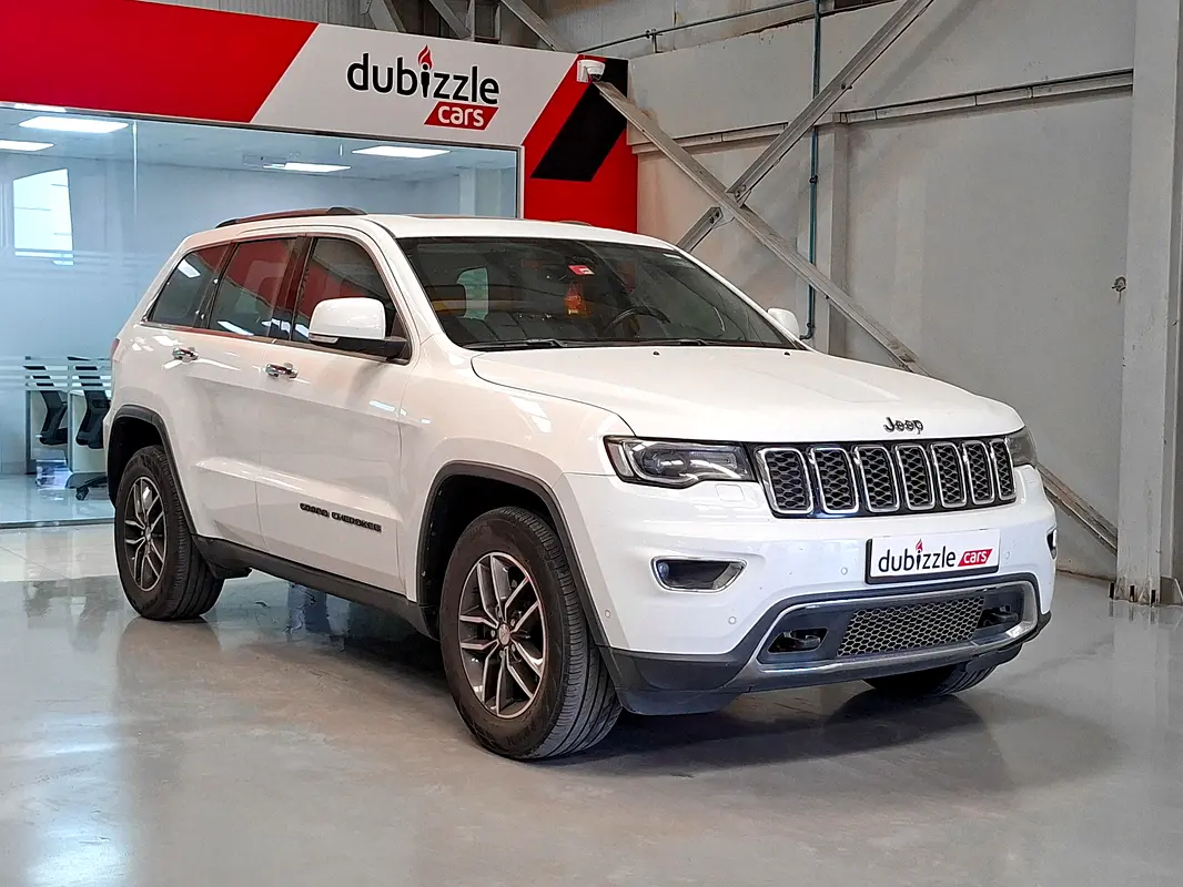 Jeep Grand Cherokee 2017 — photo 1 of 16