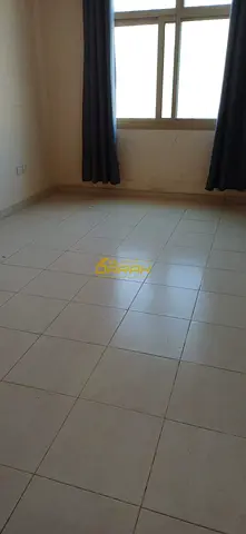🏡 Studio for Rent in Muwaileh – Prime Location on Main Road