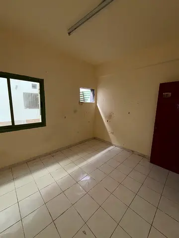 No Cash Deposit// 1Bhk Available In Lowest Price For Yearly Contract