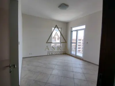 upgraded 2 Bedrooms | flexible cheques | Ready to Move