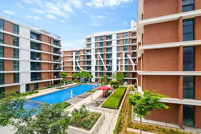 Chiller Free | Pool View | W/ Kitchen Appliances