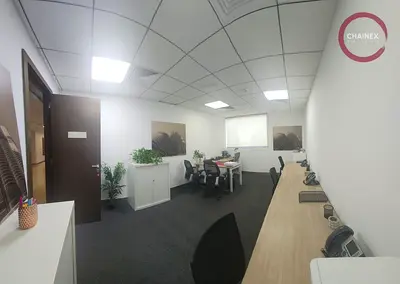 6–7 desks | Downtown view | Half window