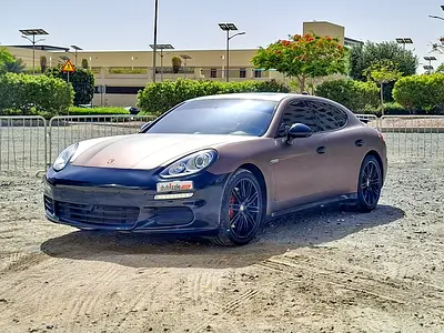 صورة 3 لـ 2015 Porsche PANAMERA